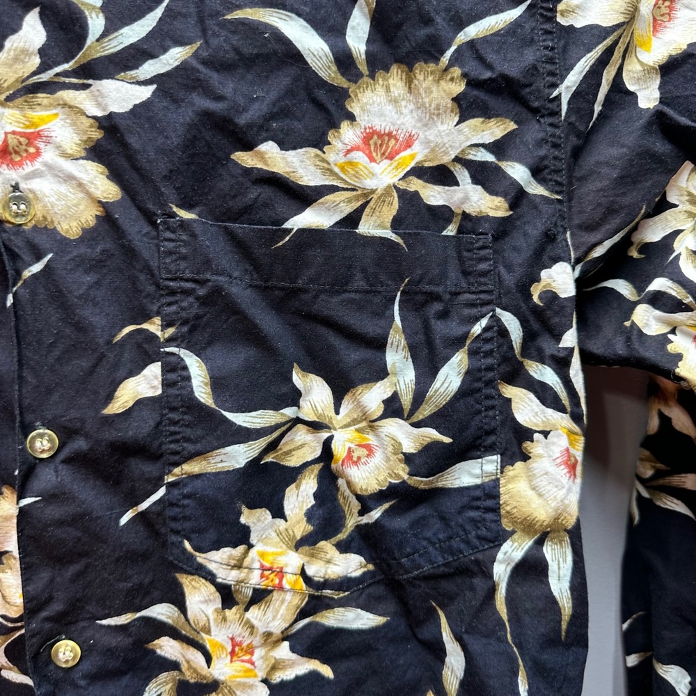 Le Shark Hawaiian Shirt Mens Medium Black Floral Aloha Button Up Cotton Tropical - Picture 9 of 11